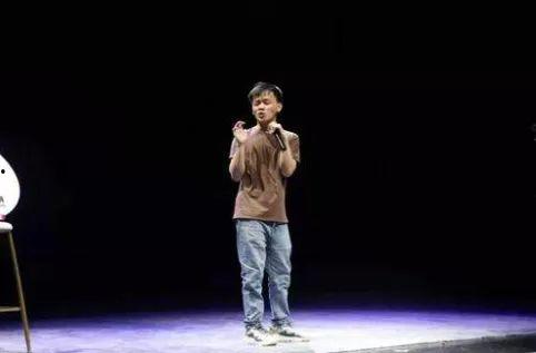 脱口秀爆料男生视频,男生视频背后的惊人真相 第1张 脱口秀爆料男生视频,男生视频背后的惊人真相 第1张